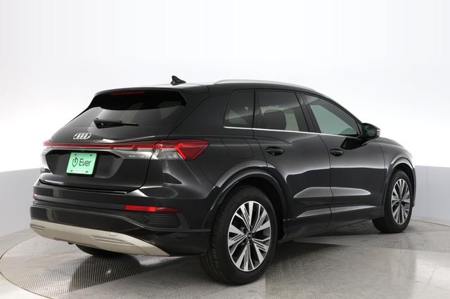 2023 Audi Q4 e-tron — photo 2 of 18