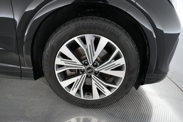 2023 Audi Q4 e-tron — photo 13 of 18