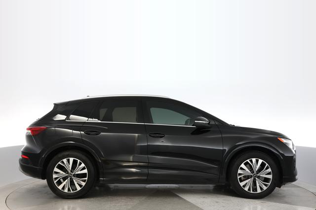 2023 Audi Q4 e-tron — photo 10 of 18
