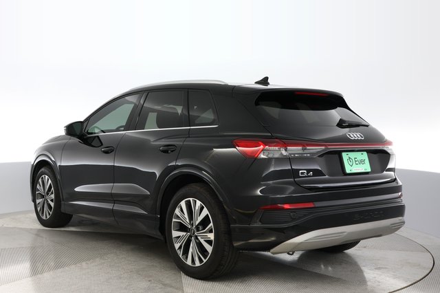 2023 Audi Q4 e-tron — photo 11 of 18