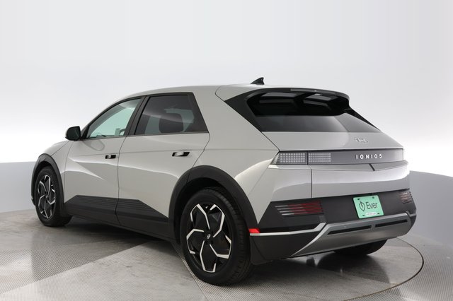 2024 Hyundai IONIQ 5 — photo 11 of 20