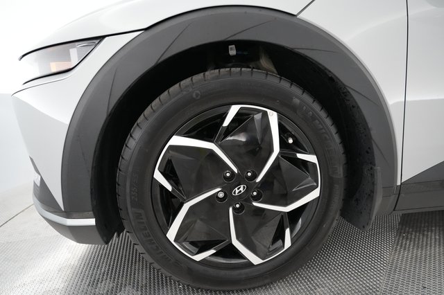 2024 Hyundai IONIQ 5 — photo 14 of 20