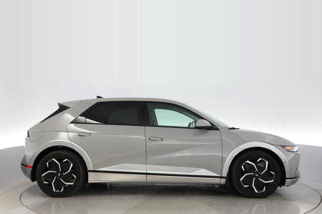 2024 Hyundai IONIQ 5 — photo 10 of 19