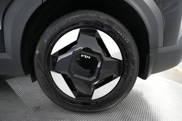 2024 Kia EV9 — photo 7 of 24
