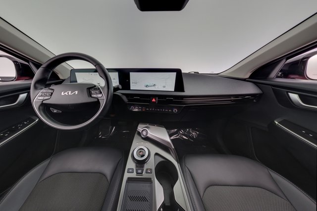 2024 Kia EV6 — photo 21 of 24