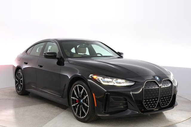 2024 BMW i4 — photo 10 of 20