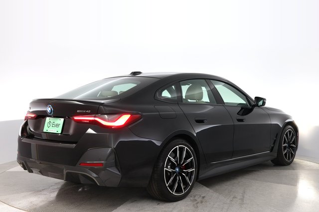 2024 BMW i4 — photo 2 of 20