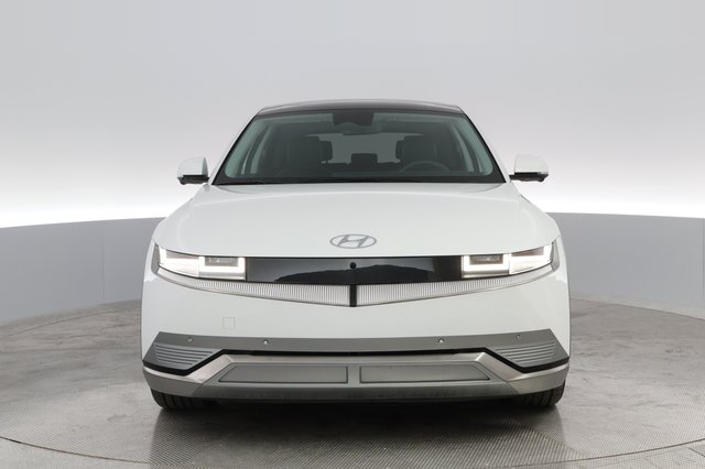 2023 Hyundai IONIQ 5 — photo 7 of 33