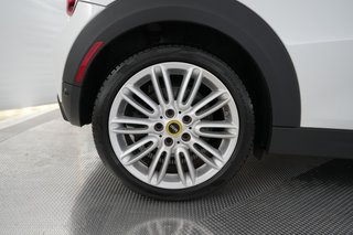 2024 MINI Cooper SE — photo 7 of 22