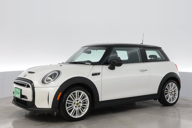 2024 MINI Cooper SE — photo 14 of 22