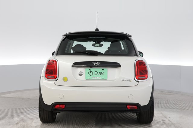2024 MINI Cooper SE — photo 12 of 22