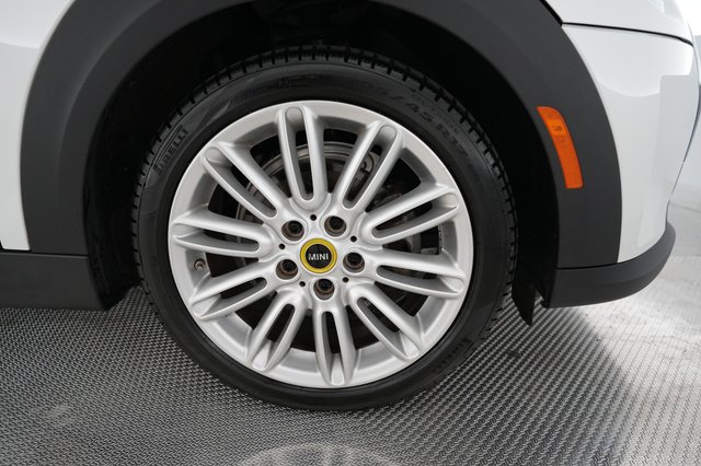 2024 MINI Cooper SE — photo 15 of 22