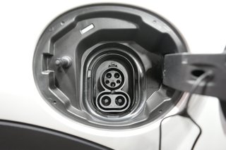 2024 MINI Cooper SE — photo 8 of 22