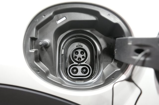 2024 MINI Cooper SE — photo 8 of 22
