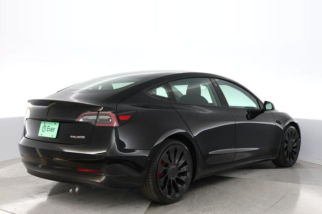 2022 Tesla Model 3 — photo 2 of 24