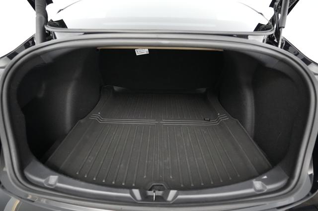 2022 Tesla Model 3 — photo 6 of 24