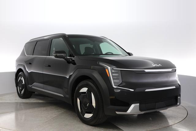 2024 Kia EV9 — photo 10 of 23