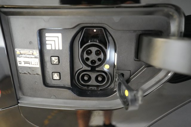 2024 Kia EV9 — photo 8 of 23