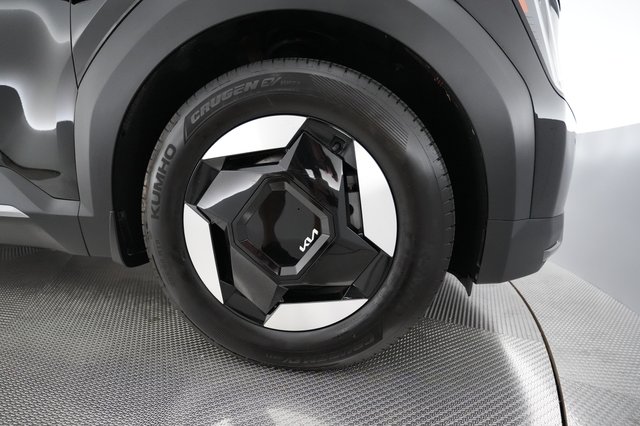 2024 Kia EV9 — photo 15 of 23