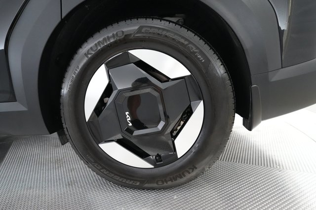 2024 Kia EV9 — photo 17 of 23