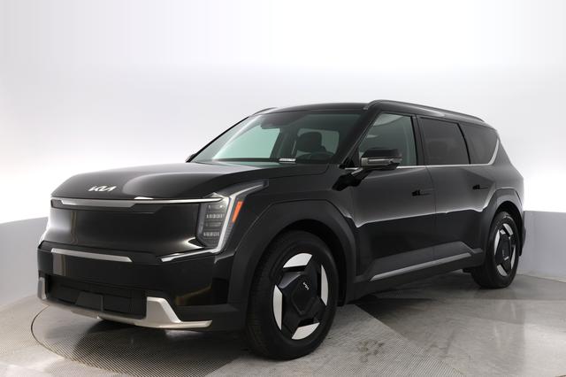 2024 Kia EV9 — VIN KNDAFFS50R6036179