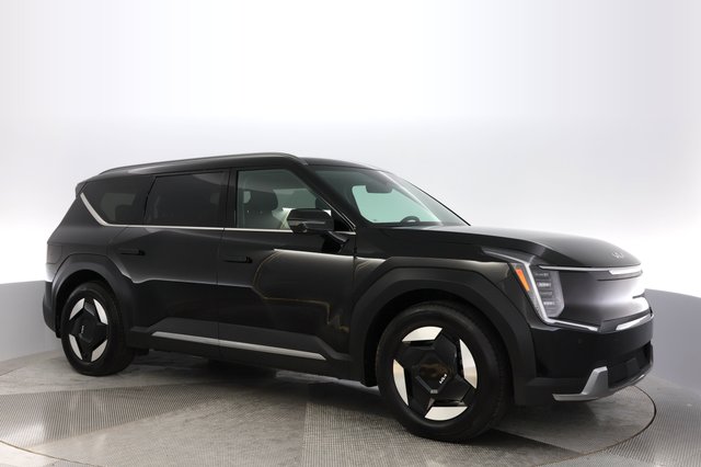 2024 Kia EV9 — photo 11 of 23