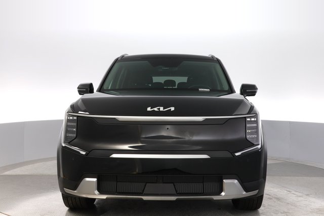 2024 Kia EV9 — photo 9 of 23