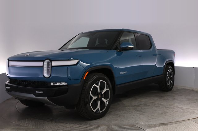 2023 Rivian R1T — VIN 7FCTGBAA4PN025213