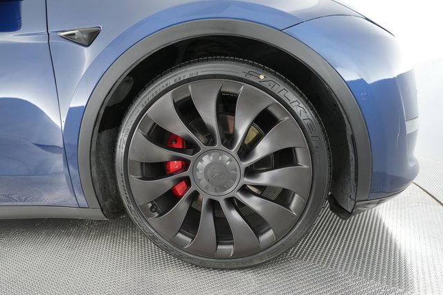 2022 Tesla Model Y — photo 15 of 23