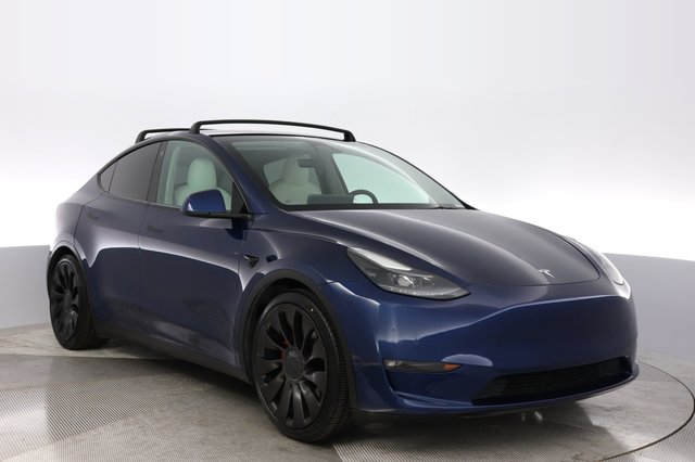 2022 Tesla Model Y — photo 10 of 23
