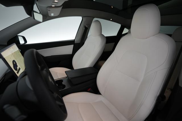 2022 Tesla Model Y — photo 3 of 23
