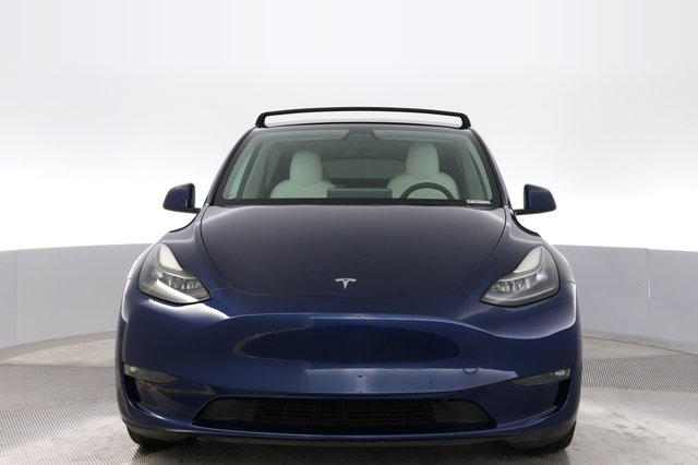 2022 Tesla Model Y — photo 9 of 23