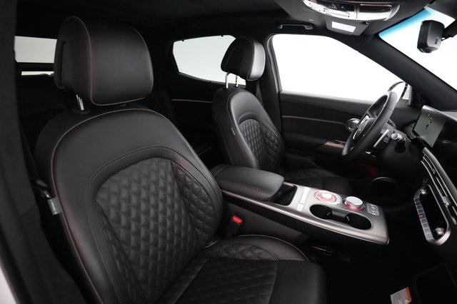 2023 Genesis GV60 — photo 16 of 19