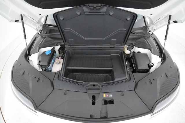 2023 Genesis GV60 — photo 18 of 19