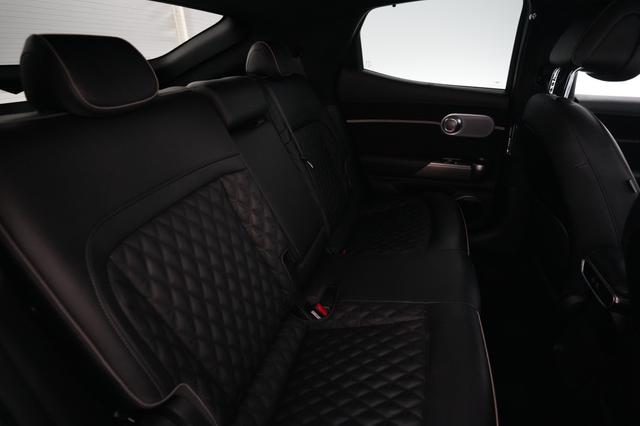 2023 Genesis GV60 — photo 4 of 19