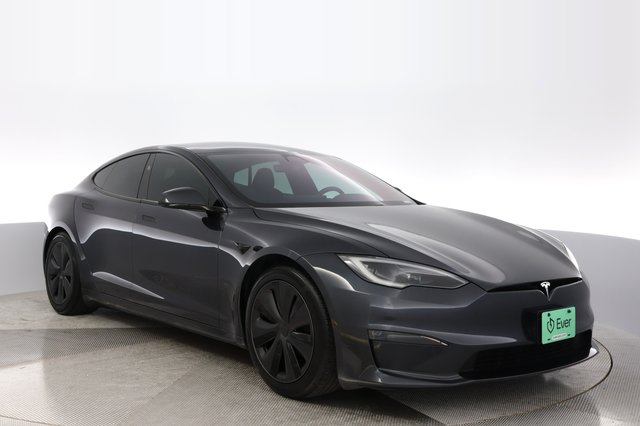 2024 Tesla Model S — photo 10 of 22