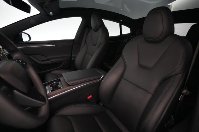 2024 Tesla Model S — photo 3 of 22