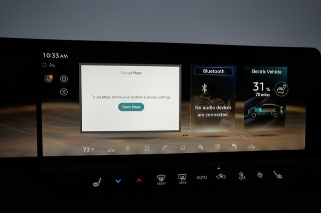 2026 Nissan LEAF — photo 21 of 24