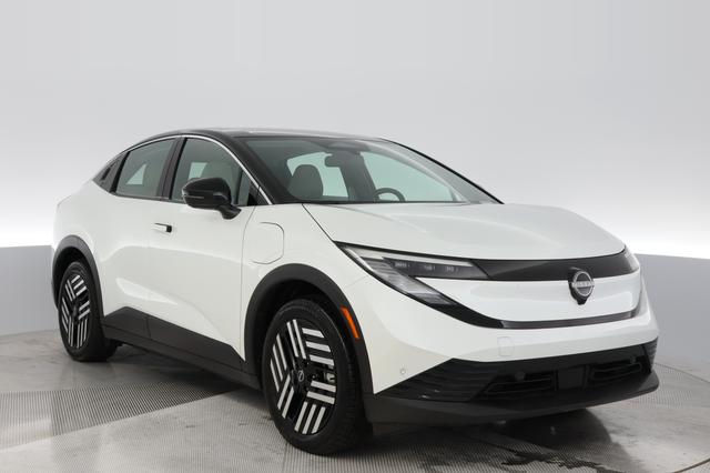 2026 Nissan LEAF — photo 9 of 24
