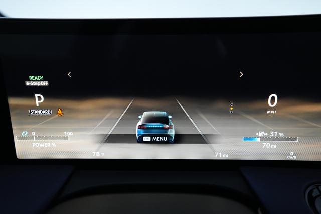 2026 Nissan LEAF — photo 5 of 24