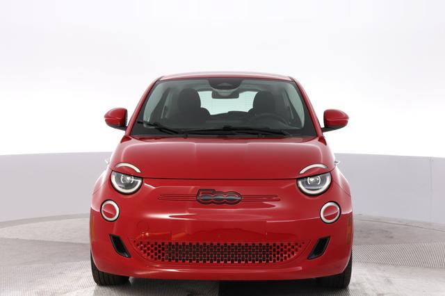 2024 Fiat 500e — photo 9 of 20