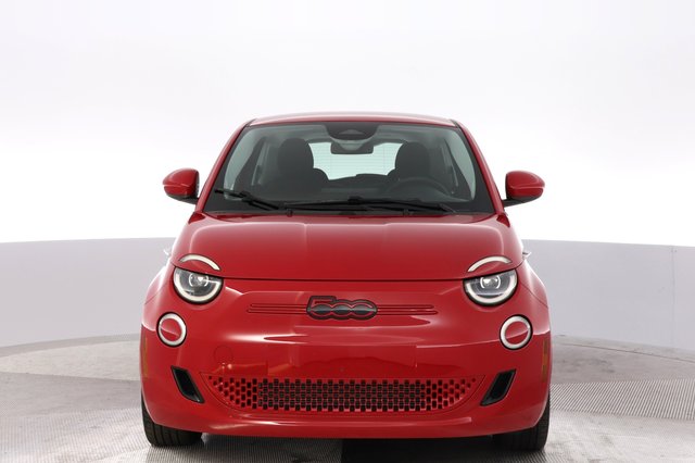 2024 Fiat 500e — photo 9 of 20