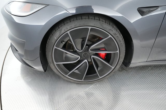 2024 Tesla Model 3 — photo 14 of 21