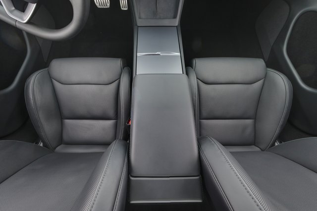 2024 Tesla Model 3 — photo 19 of 21