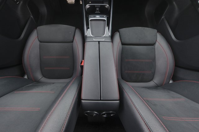 2024 Mercedes-Benz EQB — photo 22 of 25