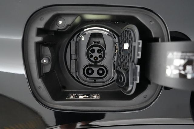 2024 Mercedes-Benz EQB — photo 8 of 25
