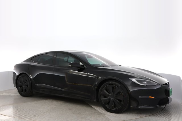 2023 Tesla Model S — photo 11 of 24