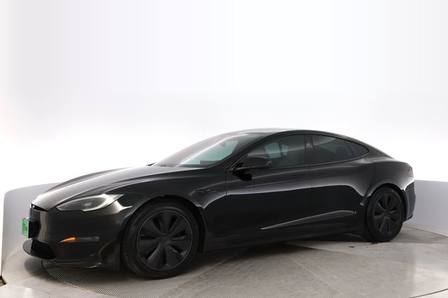 2023 Tesla Model S — photo 14 of 24