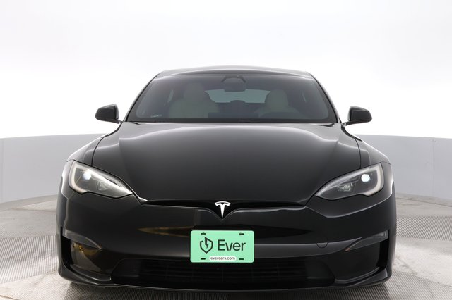 2023 Tesla Model S — photo 9 of 24