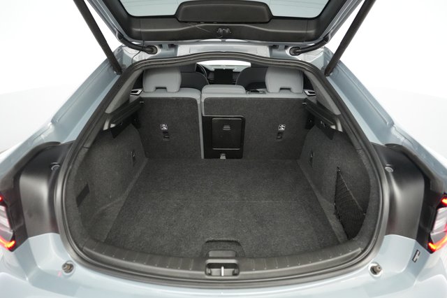 2022 Polestar 2 — photo 6 of 22